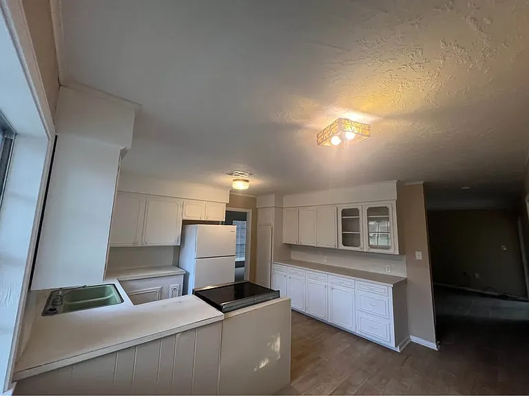 1710 Stevenson St — Photo 5