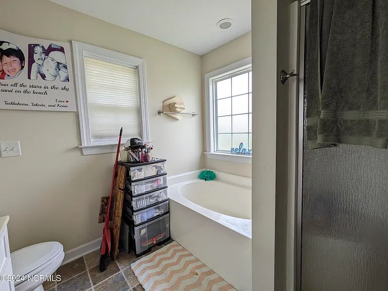 205 Bell Ridge Ln — Photo 13