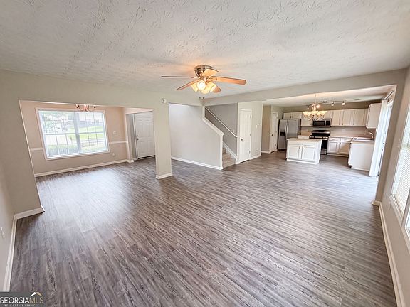 3rd image of 4636 Pine Acre Cir