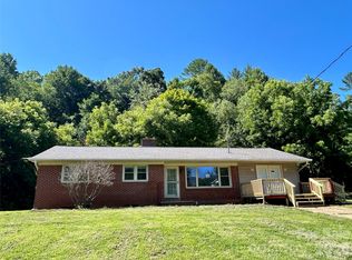 169 Double Island Rd, Burnsville, NC 28714