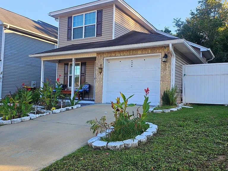 311 Dahlquist Dr — Photo 1