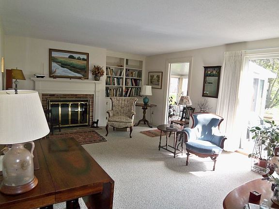 5th image of 47 Maine St Unit 5
