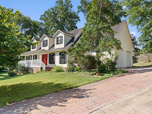 3rd image of 544 Holt St