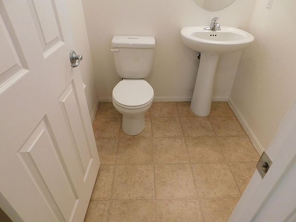 5th image of 221 Caraway Bluffs Pl