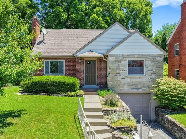 5758 Glengate Ln, Cincinnati, OH 45212