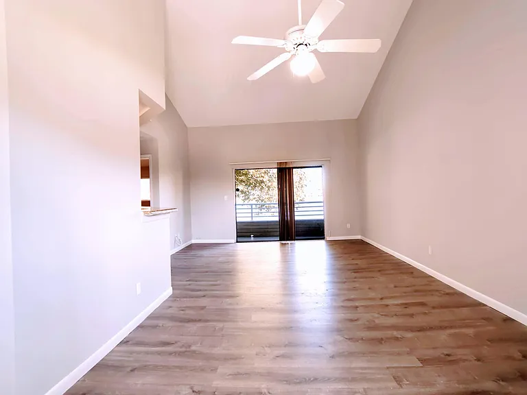 3401 NW 44th St #205 — Photo 7