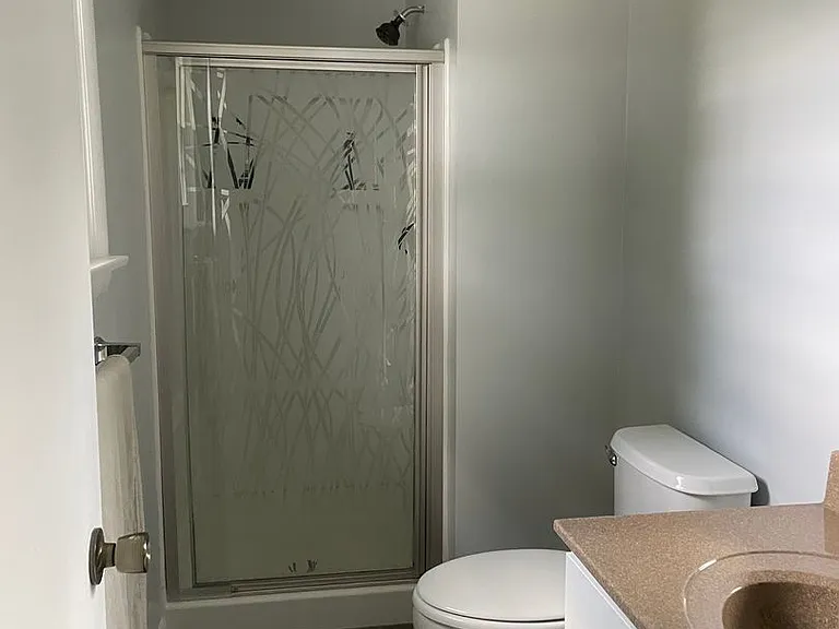 445 Carlton Rd — Photo 10