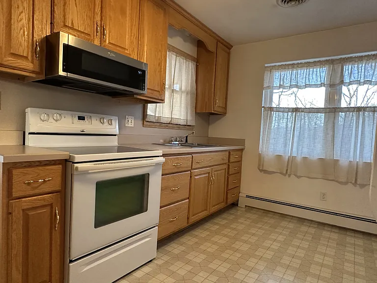 334 Berrysburg Rd — Photo 4