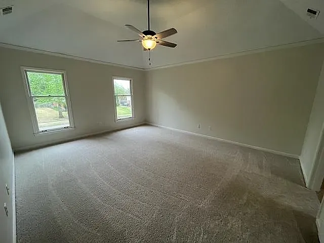 743 Grovewood Dr — Photo 12