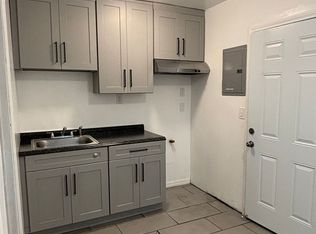 4933 1/2 E San Juan St, Compton, CA 90221