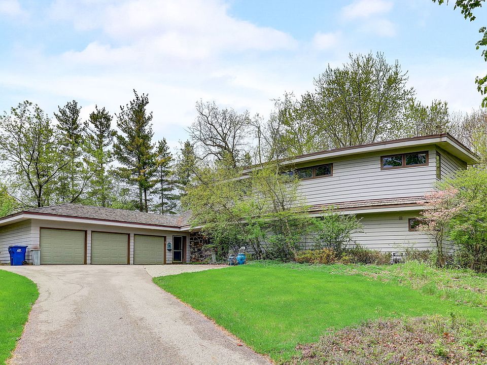 1st image of 27185 W Lakeview Dr S