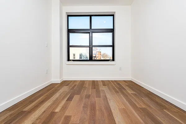 Rented by Nooklyn NYC LLC | media 96