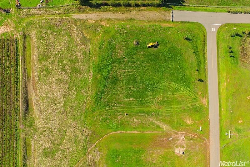 2nd image of 18720 Lot #11
