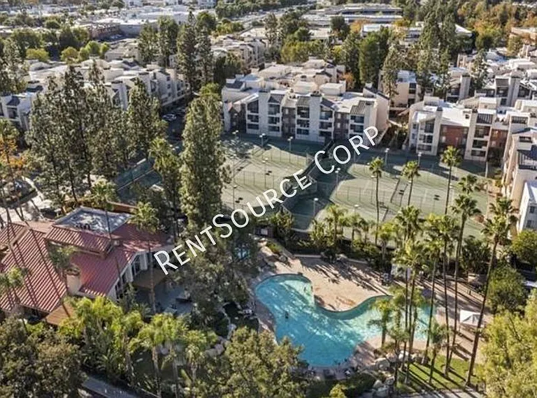 5525 Canoga Ave #123 — Photo 21