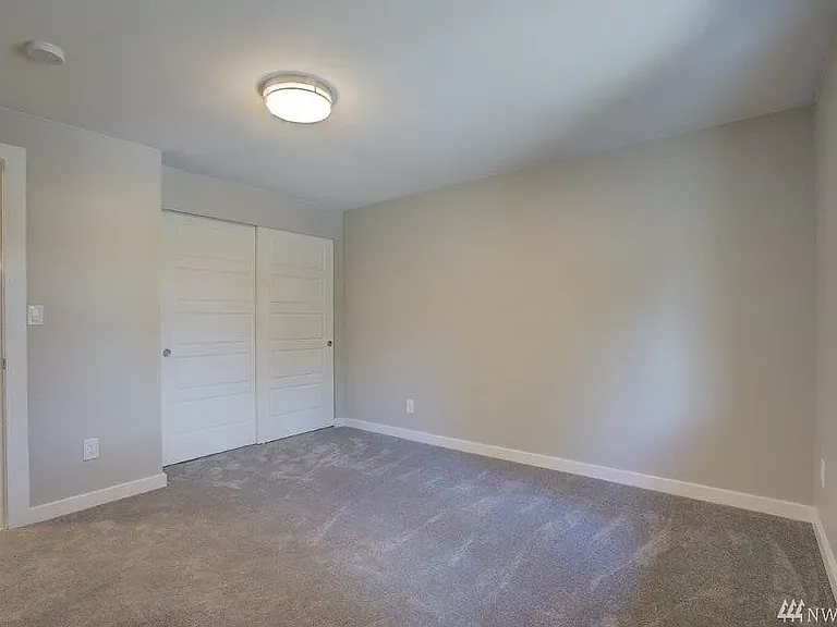 12302 SE 46th Ct — Photo 15