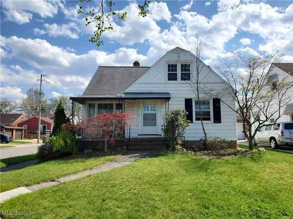 9005 Ansonia Ave, Brooklyn, OH 44144