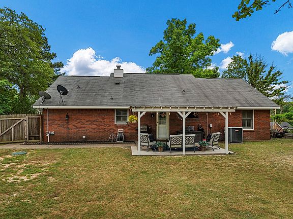 4th image of 178 Lee Road 850
