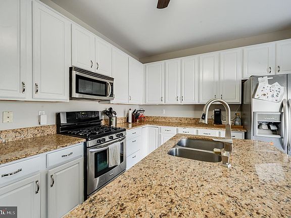 3rd image of 6658 Patent Parish Ln