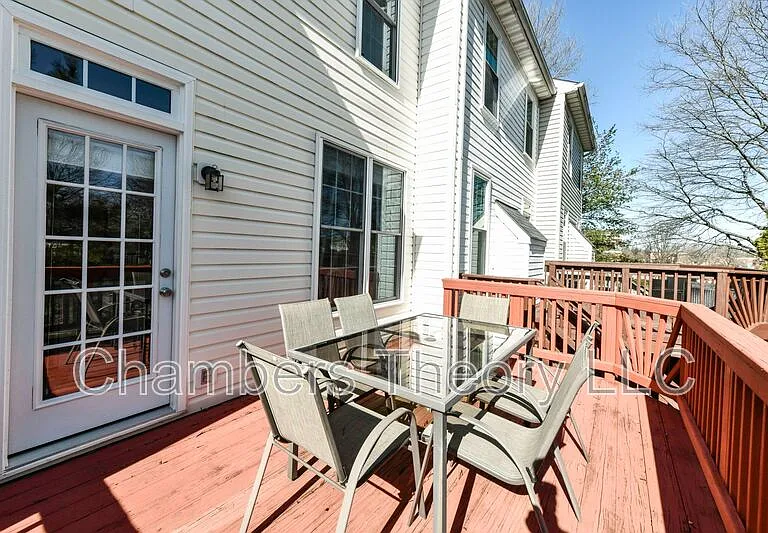 6955 Cromarty Dr — Photo 27