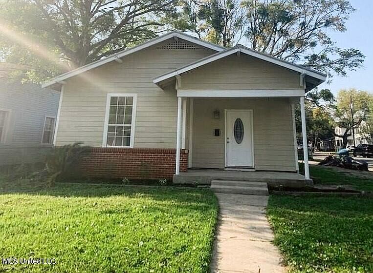 1st image of 802 McKinley Ave