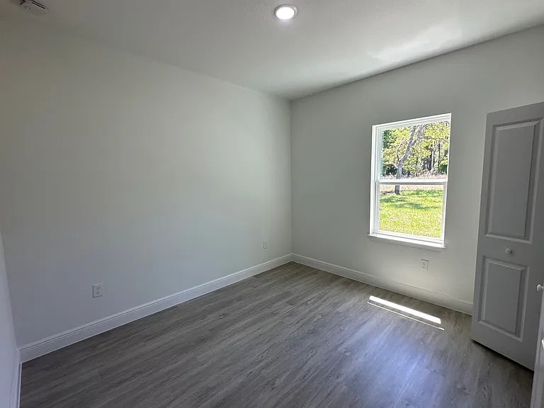 8165 N Santos Dr — Photo 11