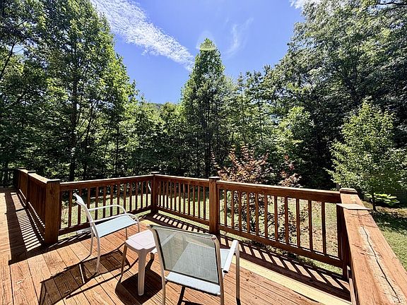 2nd image of 542 Brushy Fork Rd