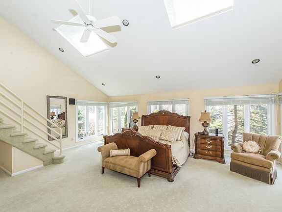 Master Bedroom Duplex