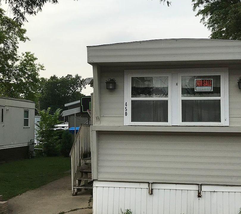 1st image of 815 E Oakton St Lot 450