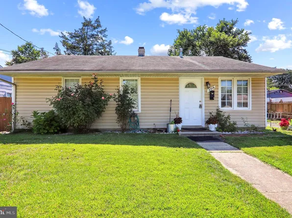 6914 Leyte Dr, Oxon Hill, MD 20745