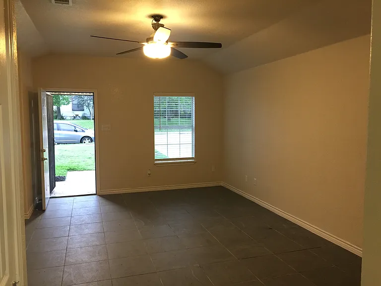 3015 Bomar Ave — Photo 14