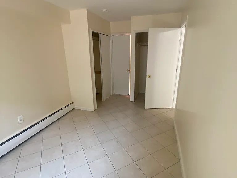 3962 Bronx Blvd #1 — Photo 5