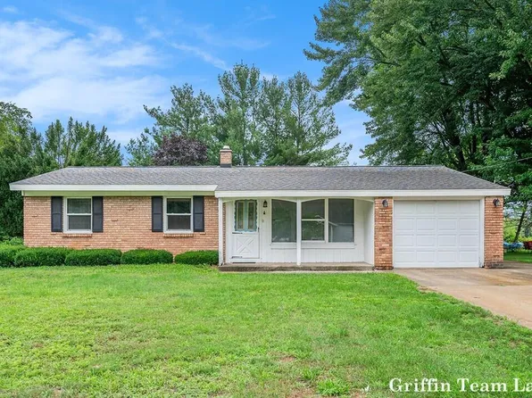 5183 Logan Ct, Holland, MI 49423