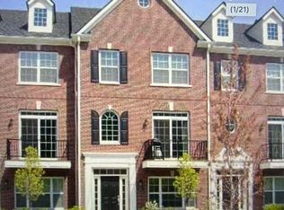8251 Jo Ellen Dr, Fishers, IN 46038
