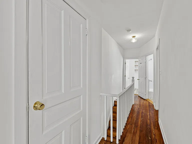 2426 E Indiana Ave — Photo 6