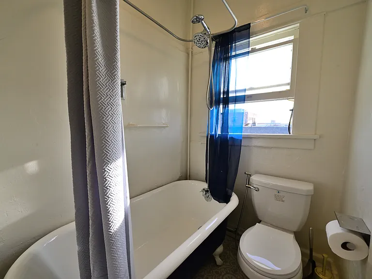 48 Navy St #16 — Photo 20