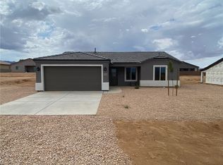 7454 E Sawmill Dr, Kingman, AZ 86401