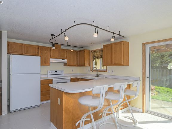 5th image of 1705 NE 150th St
