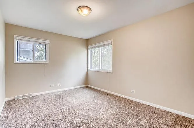 504 Nassau Ave — Photo 6