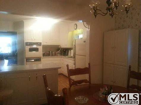 3rd image of 703 Minerva Dr