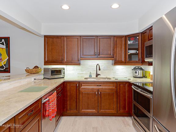 3rd image of 3520 S Ocean Blvd APT H605