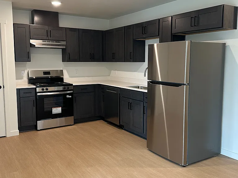 River Run Apartments — Photo 37