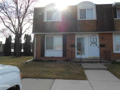 15166 Granada Plz, Warren, MI, 48088