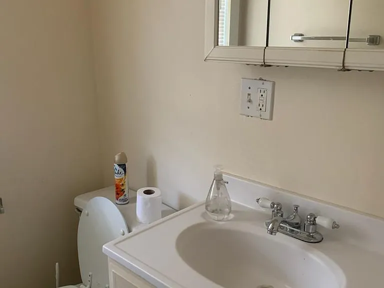 102 Line St — Photo 9