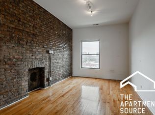 1212 W Foster Ave APT 2B, Chicago, IL 60640