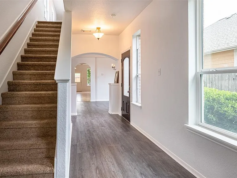 21706 Spring Vine Ln — Photo 13