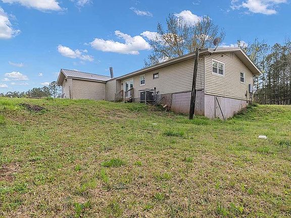 3rd image of 1485 E Houze Rd