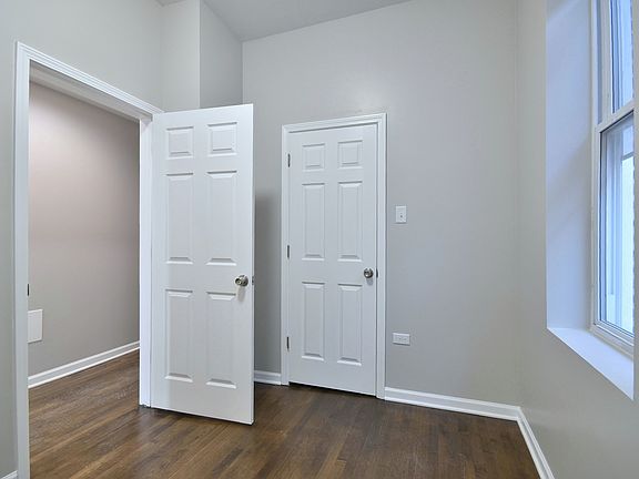 3rd image of 4105 W 21st Pl #1