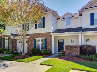 5823 Fox Point Cir, Winston Salem, NC 27104