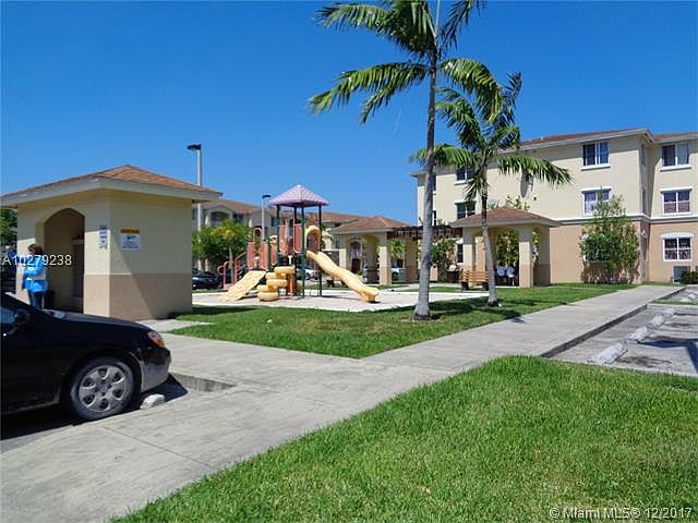 1st image of 13770 NE 3rd Ct APT 103