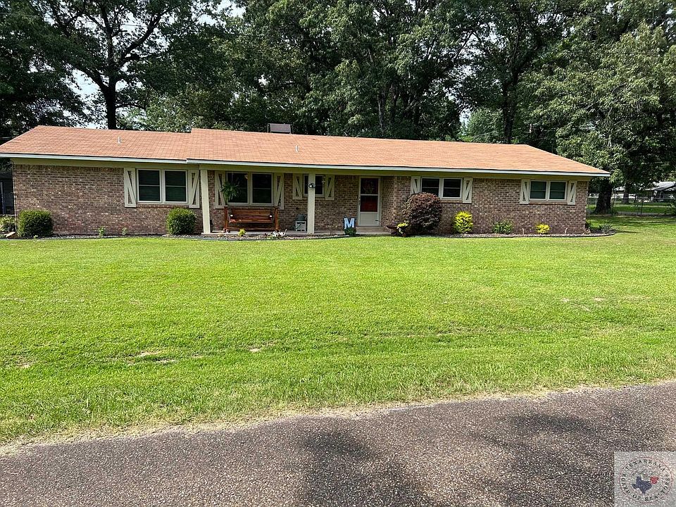 1st image of 10 Linda Ln